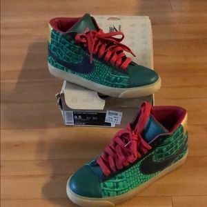 Nike Blazer Mid Premium - men’s 8.5, women’s 10